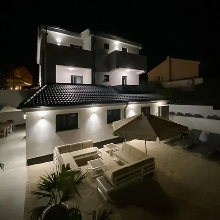 Villa Brig 36 Premantura Extérieur photo
