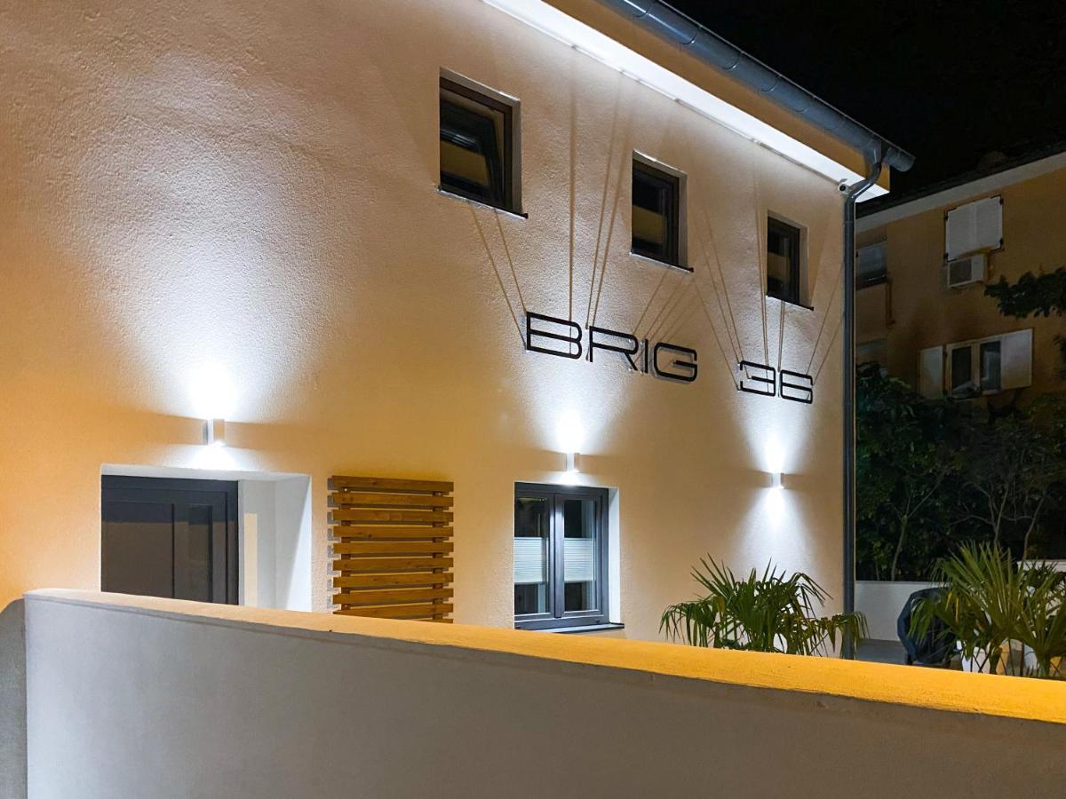 Villa Brig 36 *
